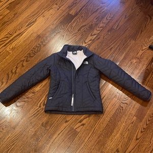 North face puffer for girls size Small 7/8 like new / grey outside pink inside